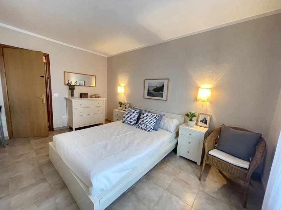 Macarella Apatamento Con Piscina Apartment Cala'N Blanes  Exterior photo